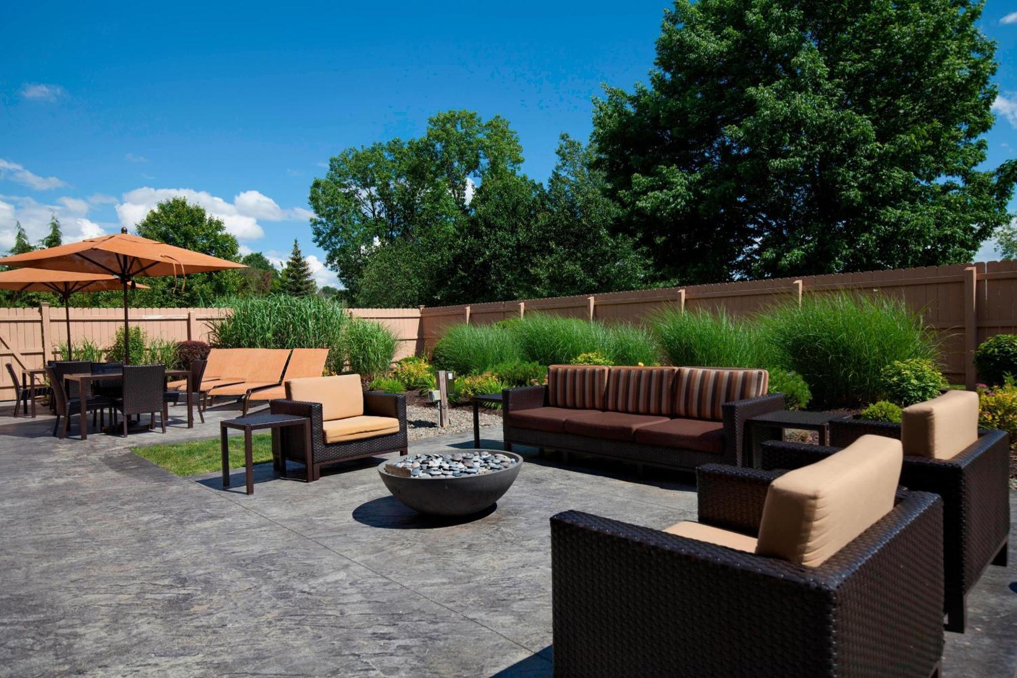 Courtyard By Marriott Ithaca Airport/University Dış mekan fotoğraf